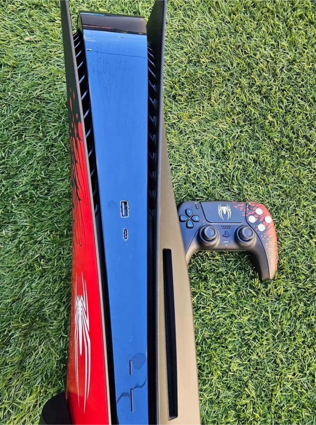 PS5 SONY 1TB SPIDER-MAN LIMITED EDITION - photo 4