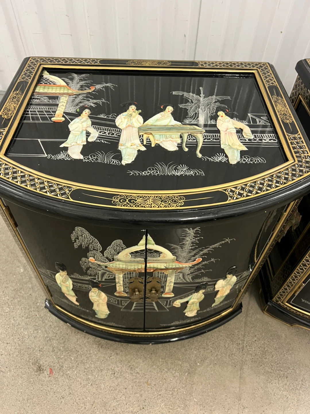 Black Lacquer Asian Style End Tables - Pair - photo 3