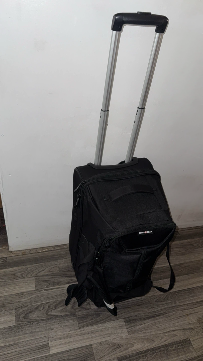SwissGear Rolling Duffel Bag - Black - photo 2