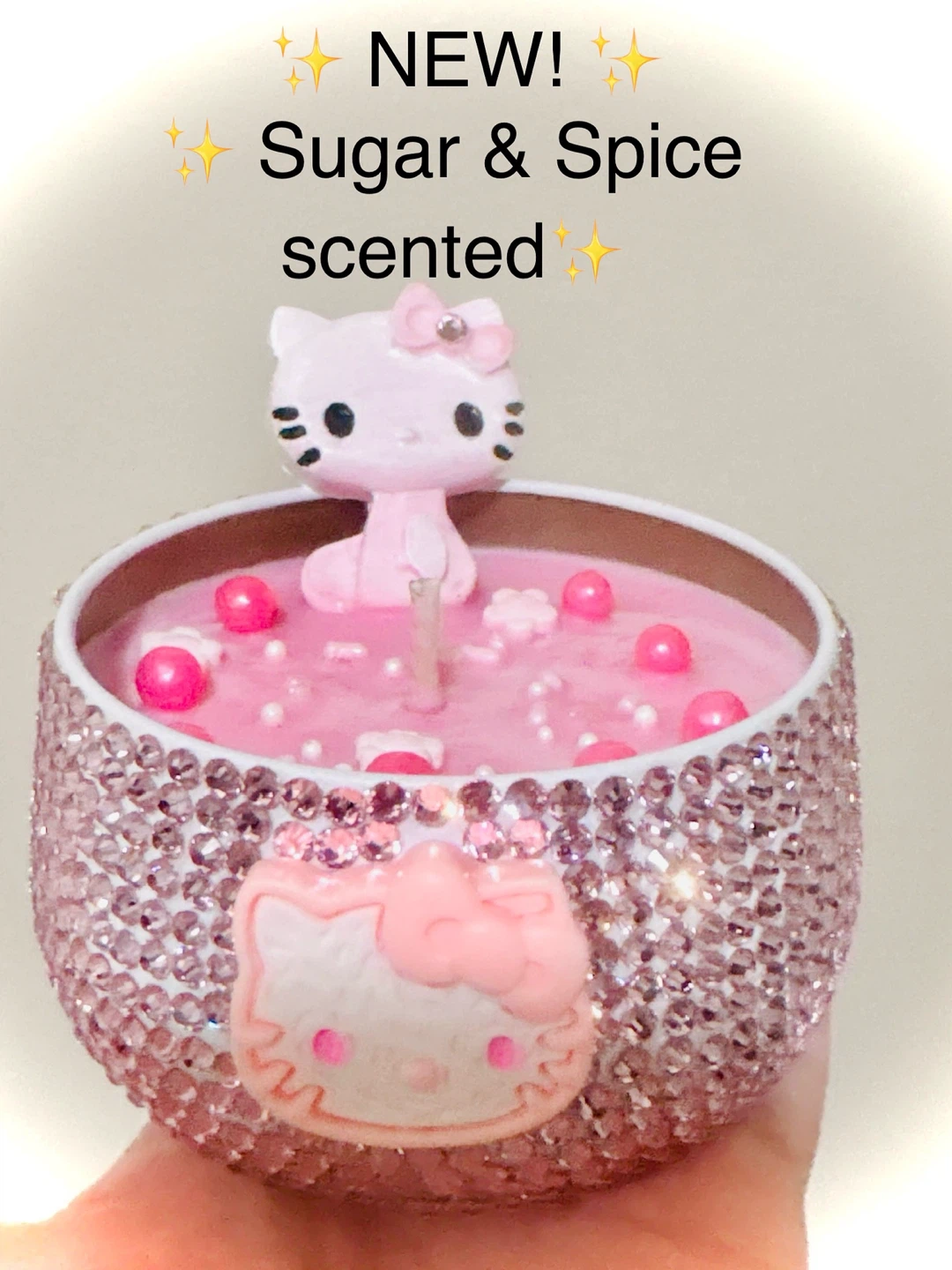 Hello Kitty Inspired Soy Wax Candle🥕 - photo 2