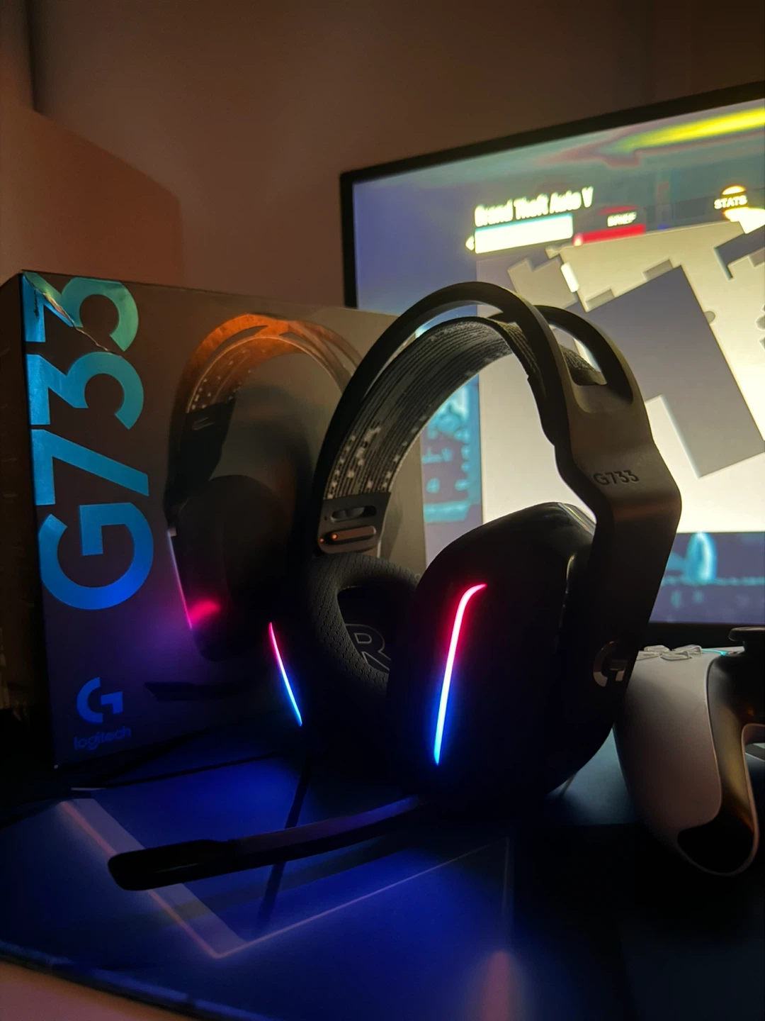 Logitech G733 Wireless RGB Gaming Headset - New - photo 2