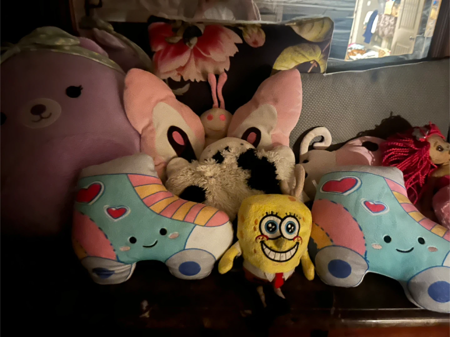 Stuffed pillow toys