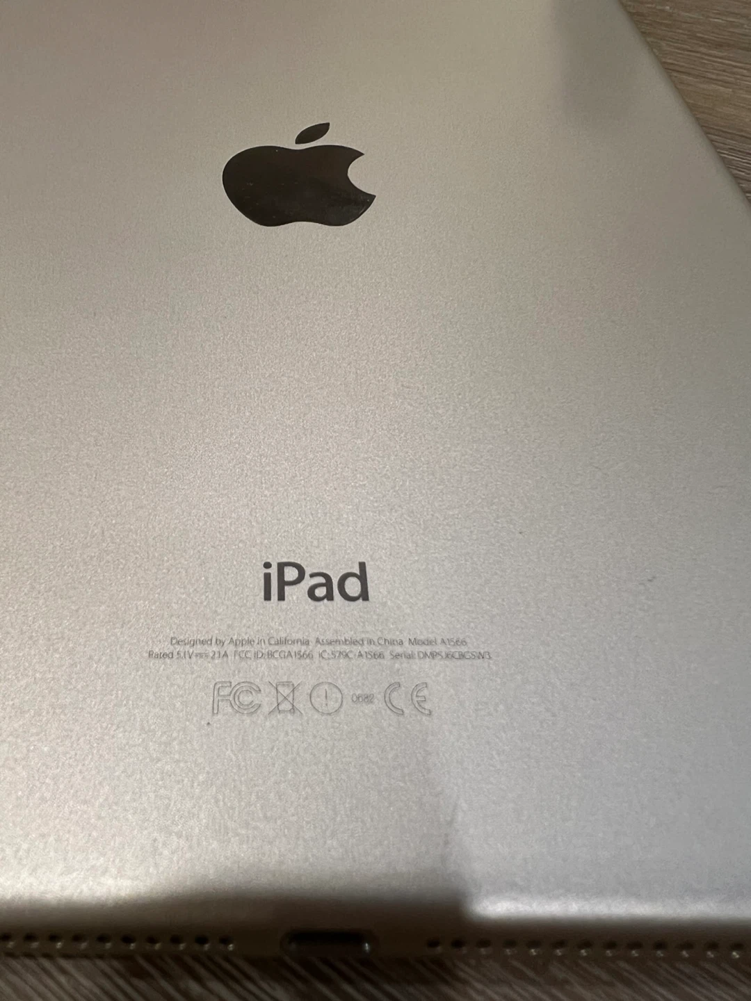 Apple iPad Model A1566 - photo 4
