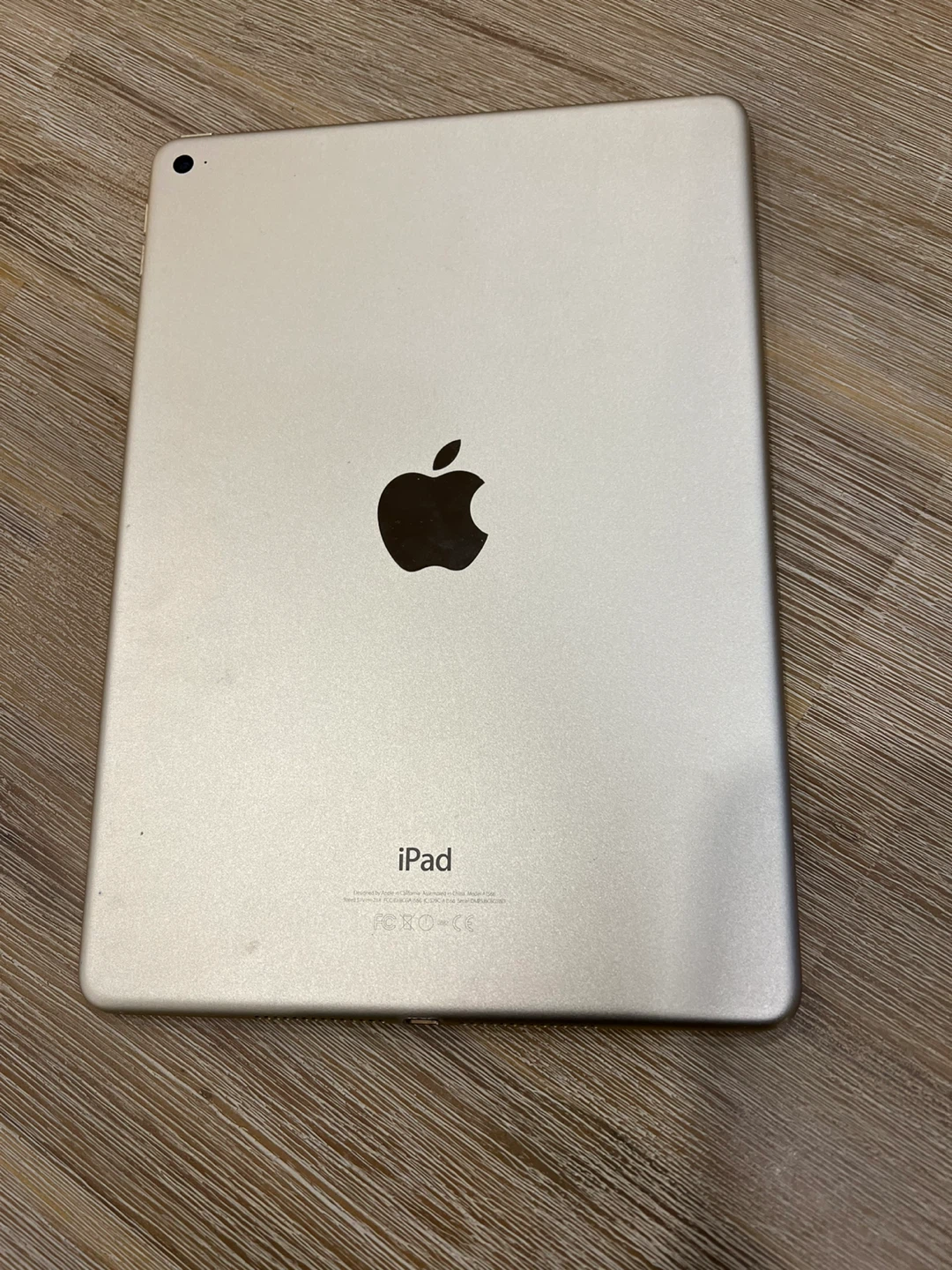 Apple iPad Model A1566 - photo 3