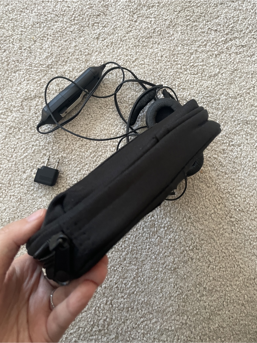 Sennheiser Headphones with Case - photo 3