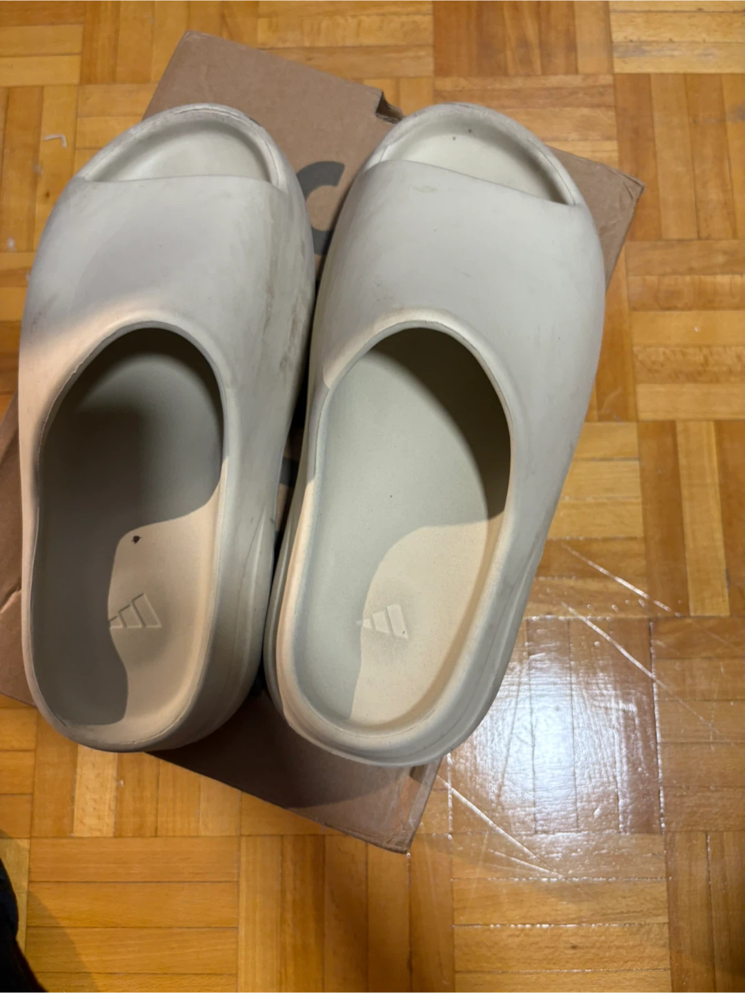 Adidas Yeezy Slide