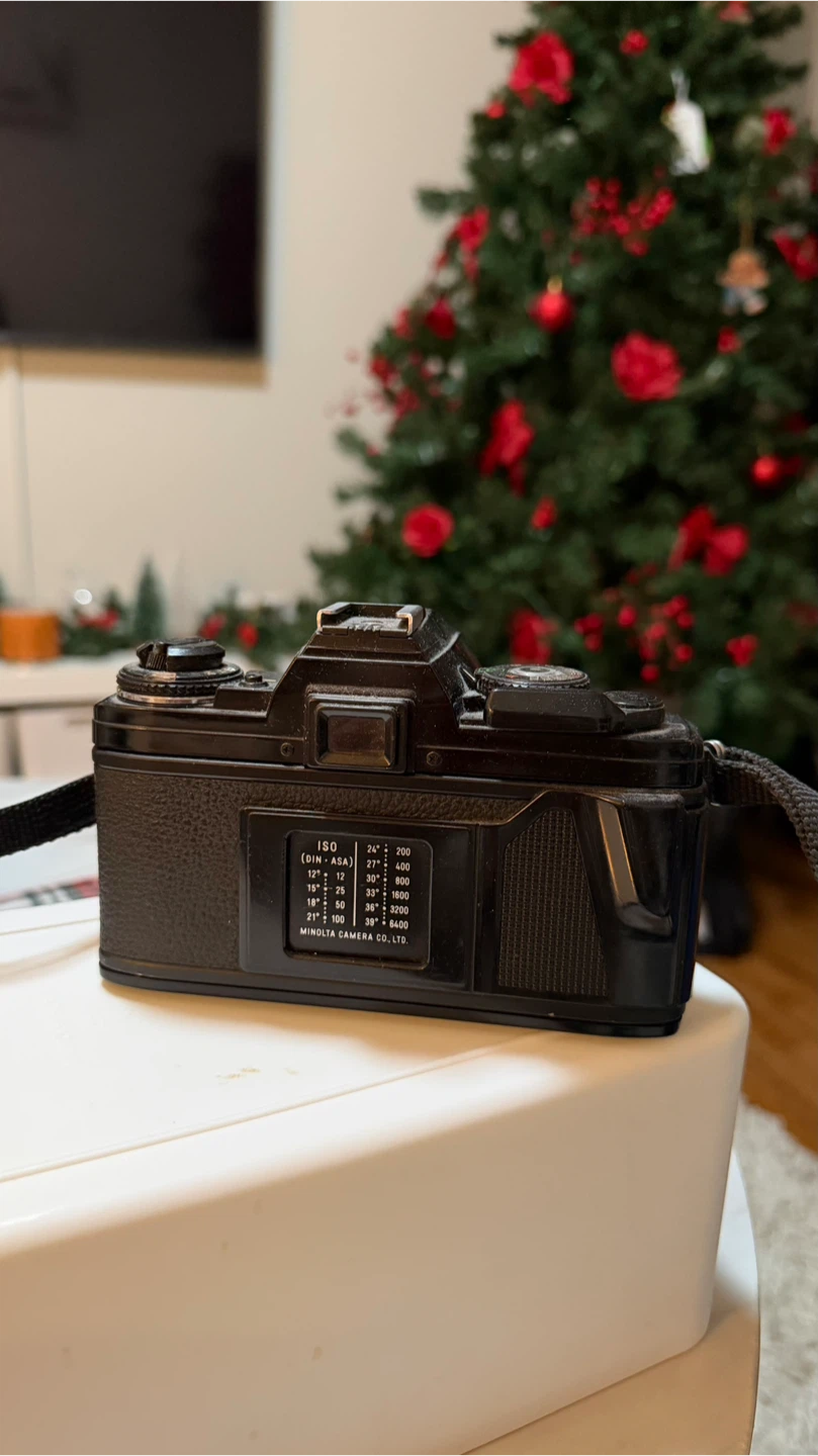 Minolta X-700 35mm SLR Vintage Film Camera - photo 2