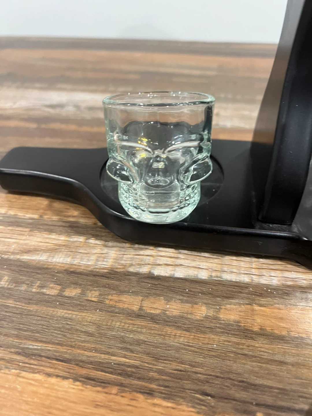 Gun Decanter Set with Skull Shot Glasses - photo 3