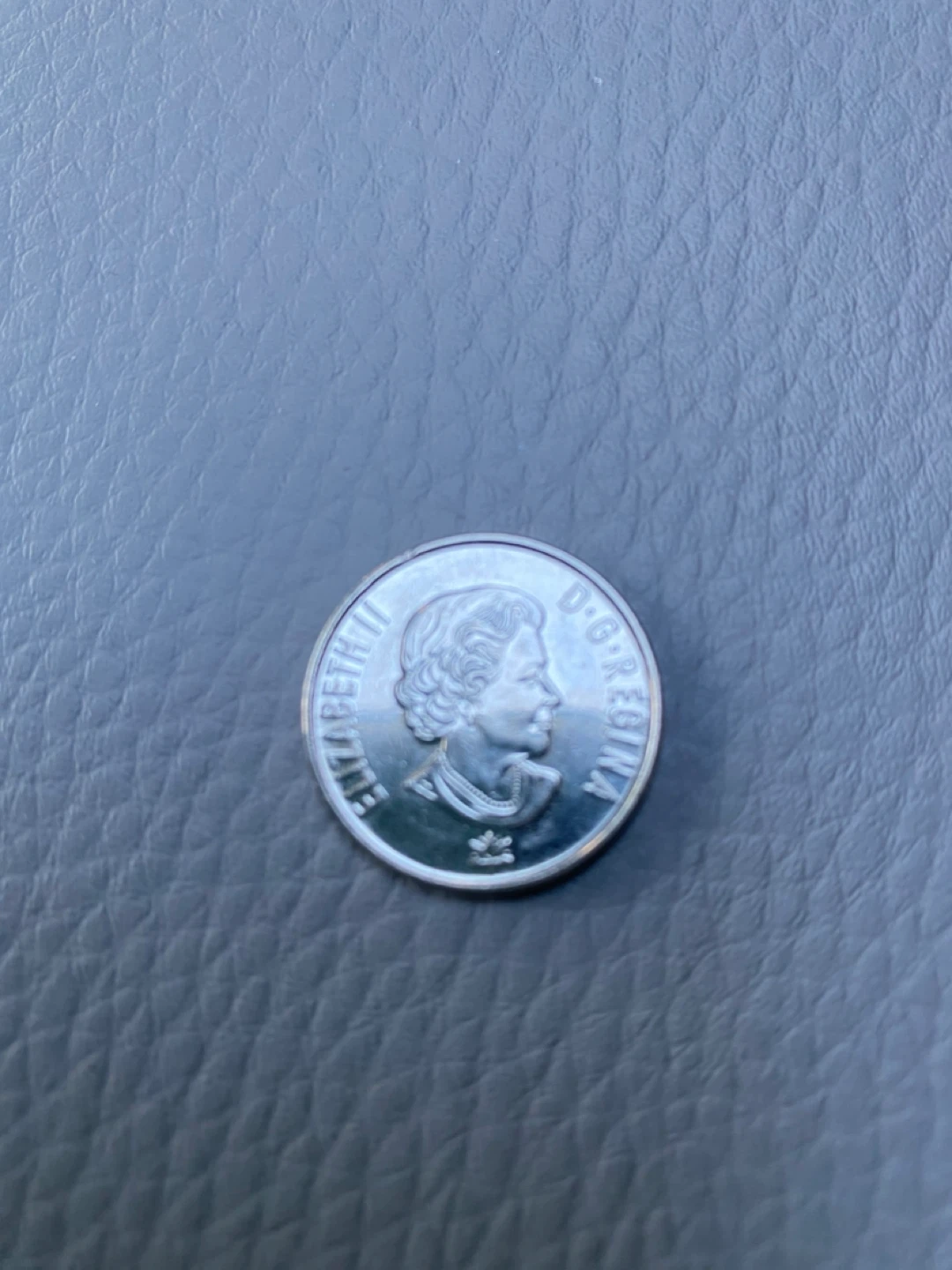 2 nickels celebrating Canada‘s 150th Anniversary - photo 2