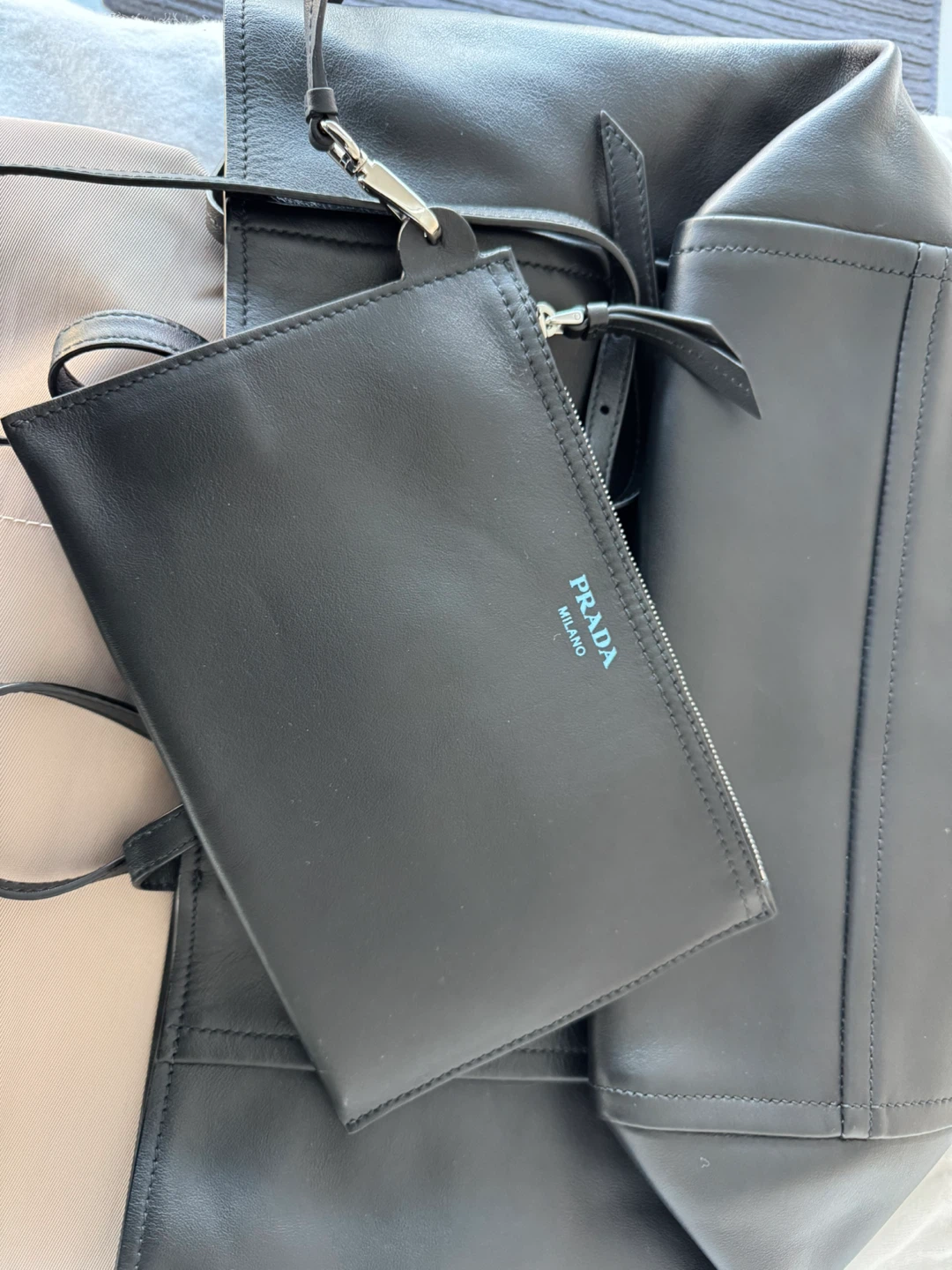 Prada Grace Lux Light Black Tote Bag - photo 4