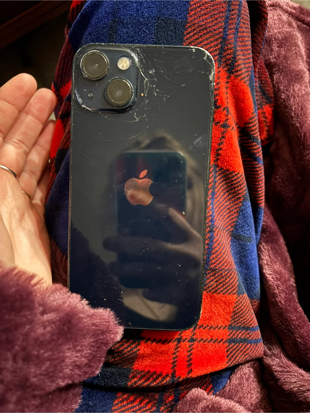 iPhone 13 - Damaged - photo 2