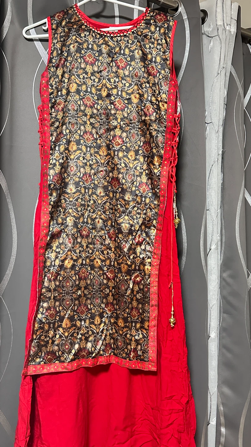 Patterned Sleeveless dress