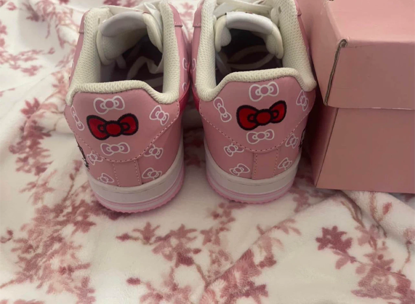 BAPE x Hello Kitty RARE Sneakers - Size 9 Women’s - photo 4