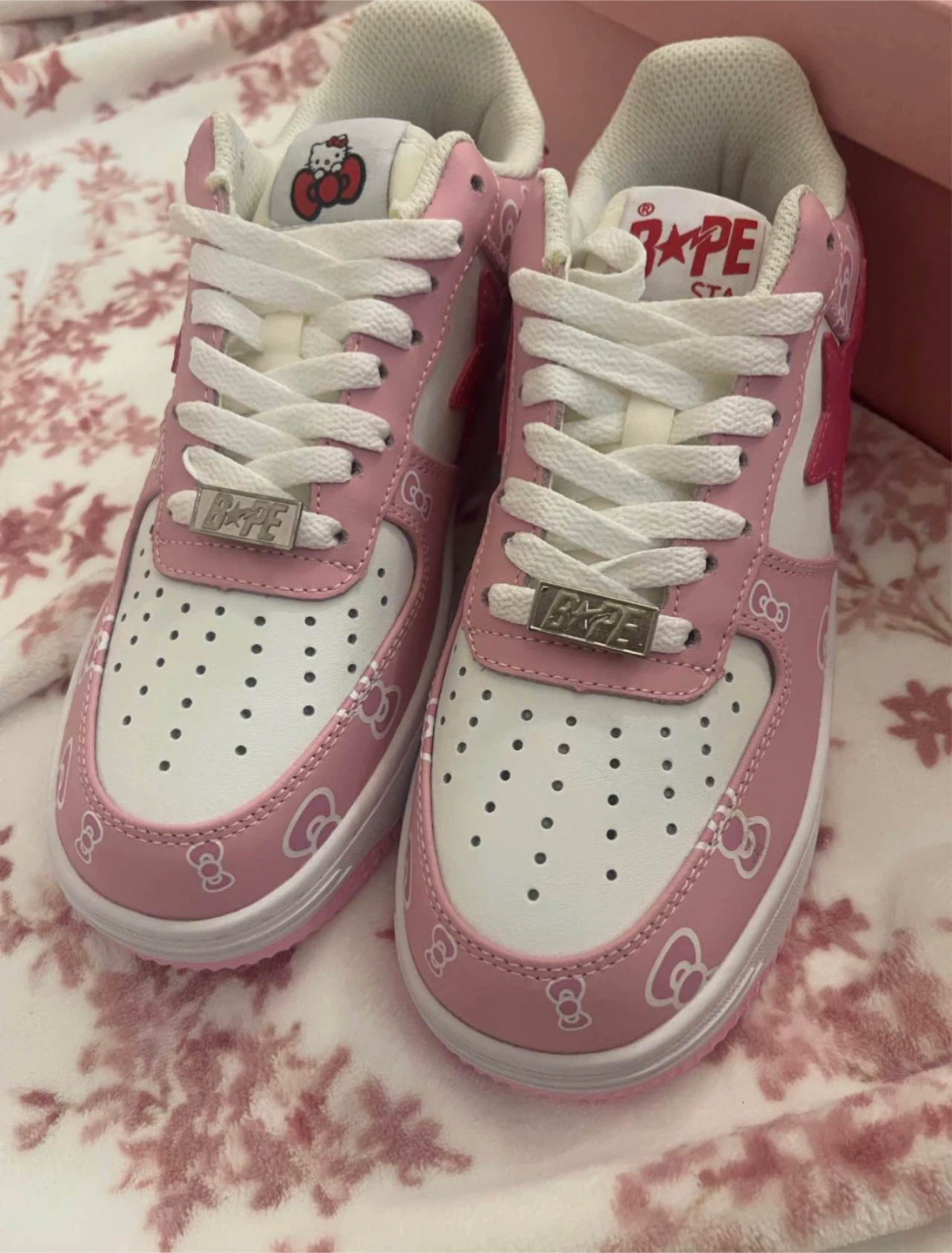 BAPE x Hello Kitty RARE Sneakers - Size 9 Women’s - photo 2