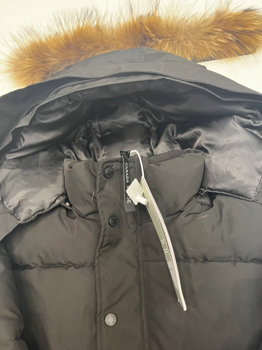 Canada Goose Black Puffer Jacket - Size L - photo 5