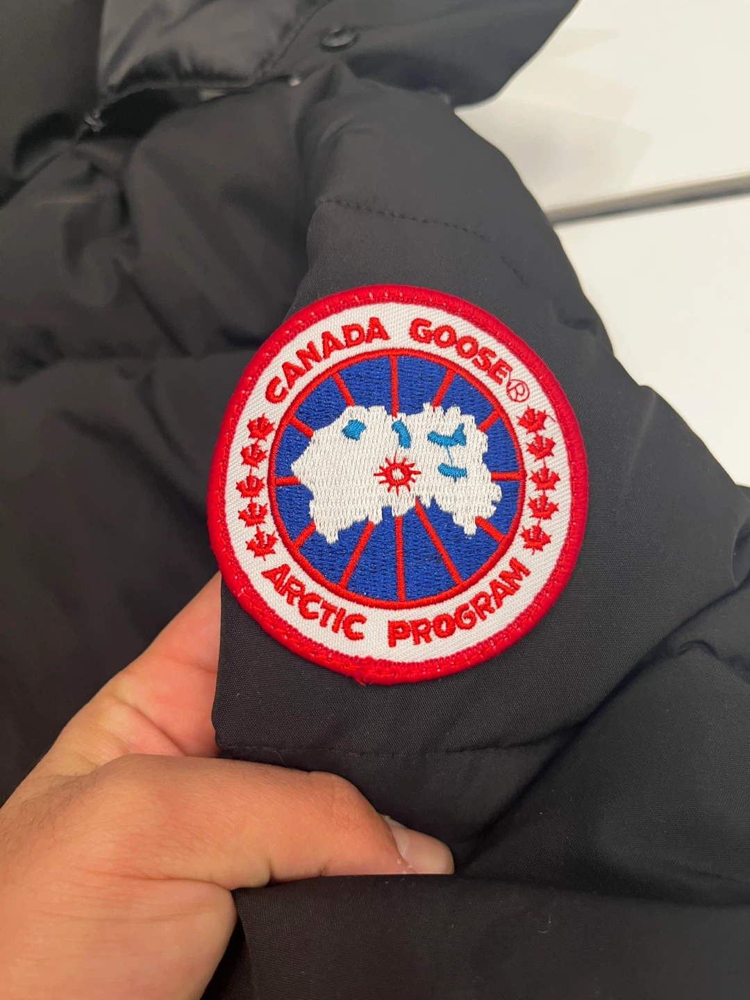 Canada Goose Black Puffer Jacket - Size L - photo 2