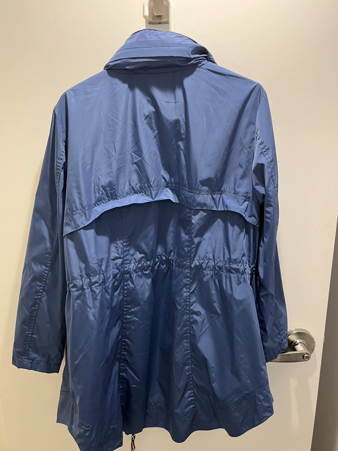 *Like New*Woman’s Water Resistant Nylon Jacket*XL - photo 2
