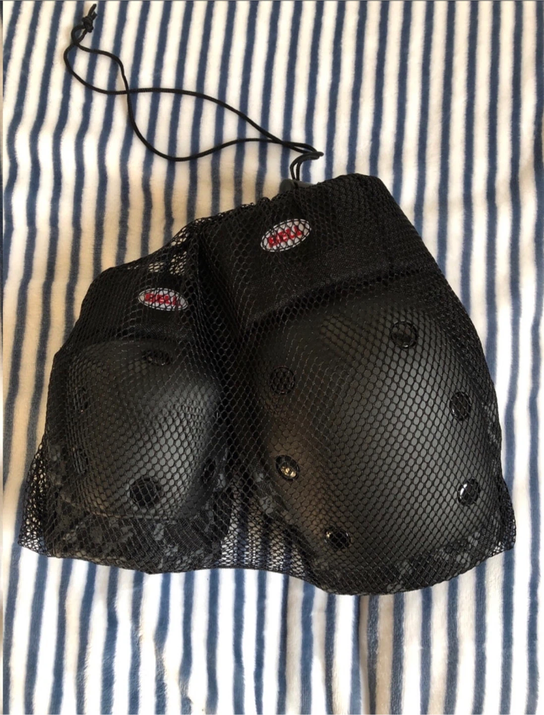 Bell Knee & Elbow Pads + Helmet - photo 3