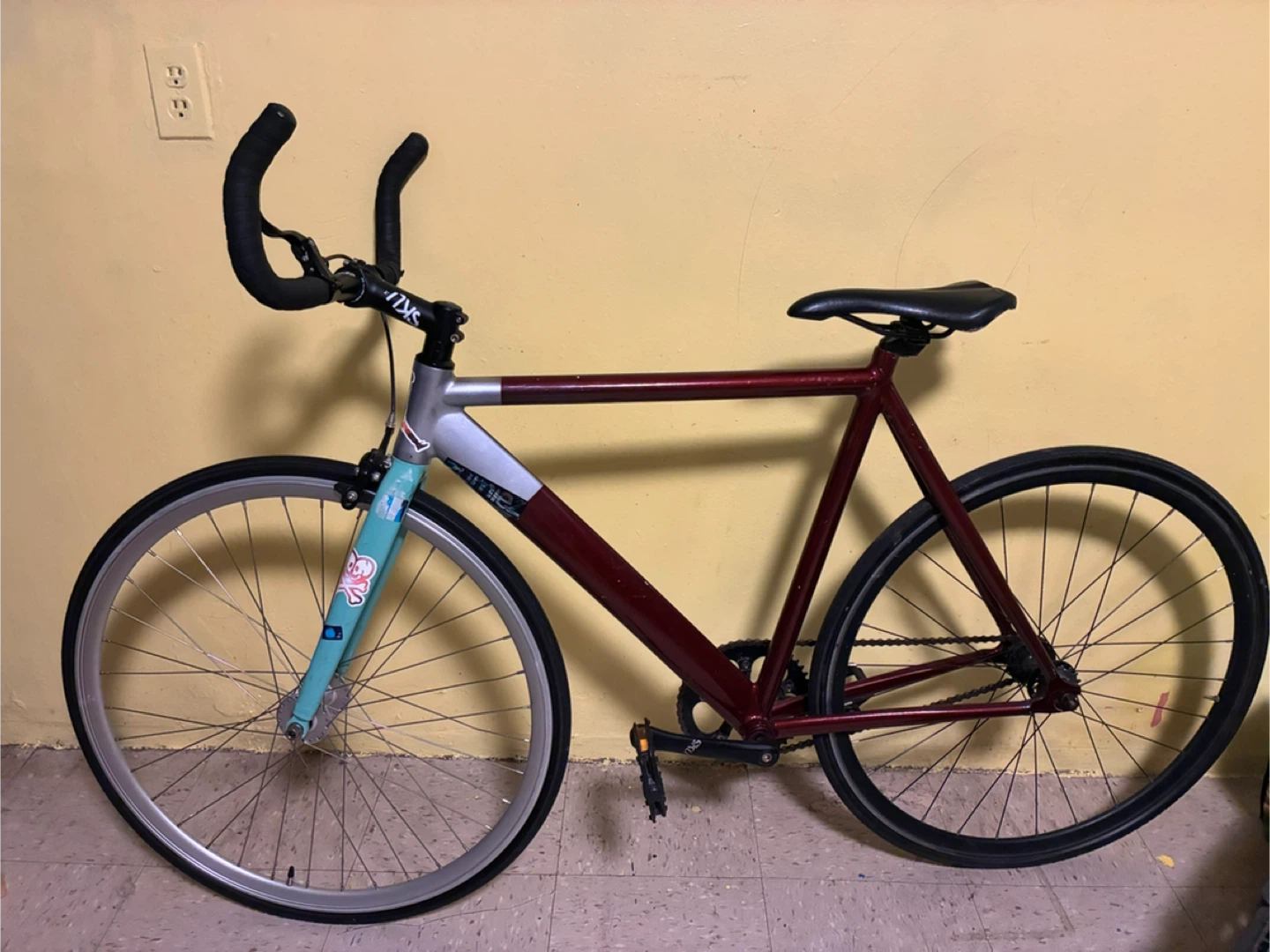 SKU Fixed Gear Bike - Burgundy/Silver