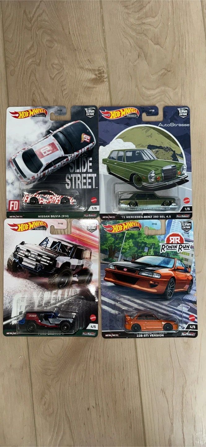 4 Hot Wheels Premium Car Culture Set