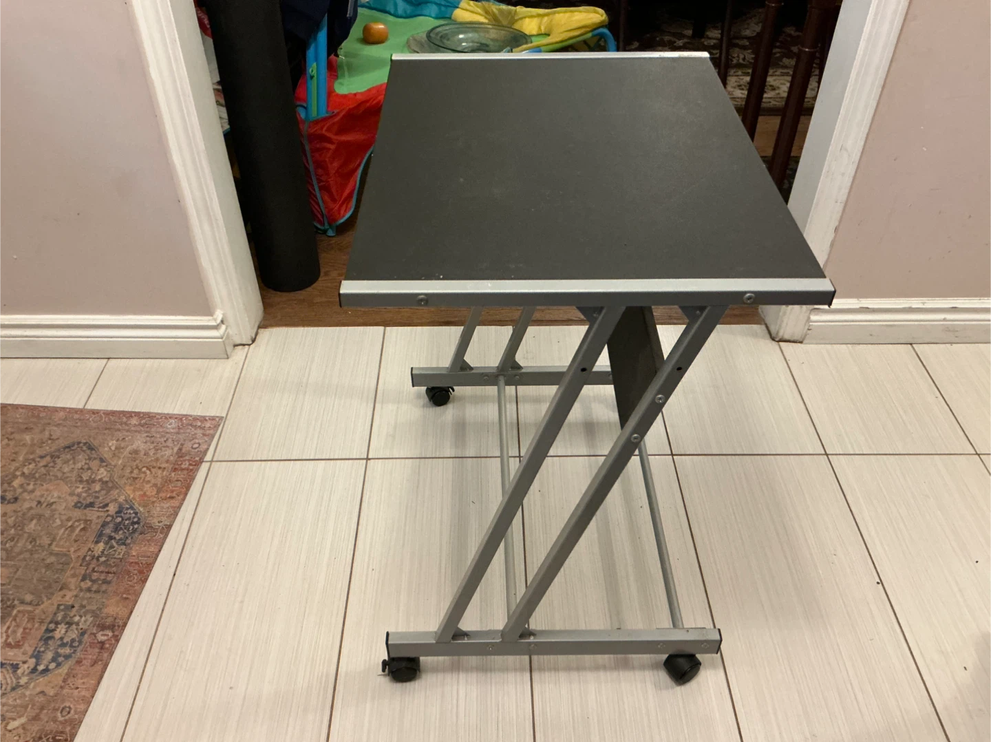 Black Rolling Table - photo 3