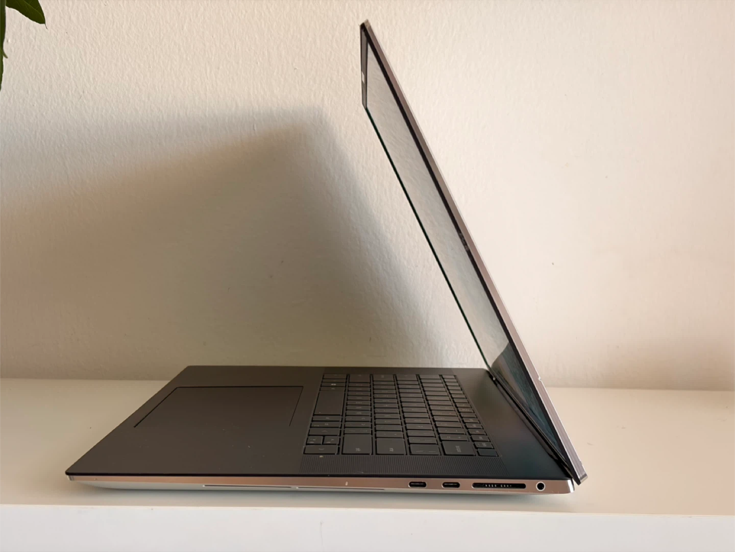 Dell XPS 17 9700 Laptop / i7-10875H / RTX 2060 / 32GB / 1TB SSD - photo 4