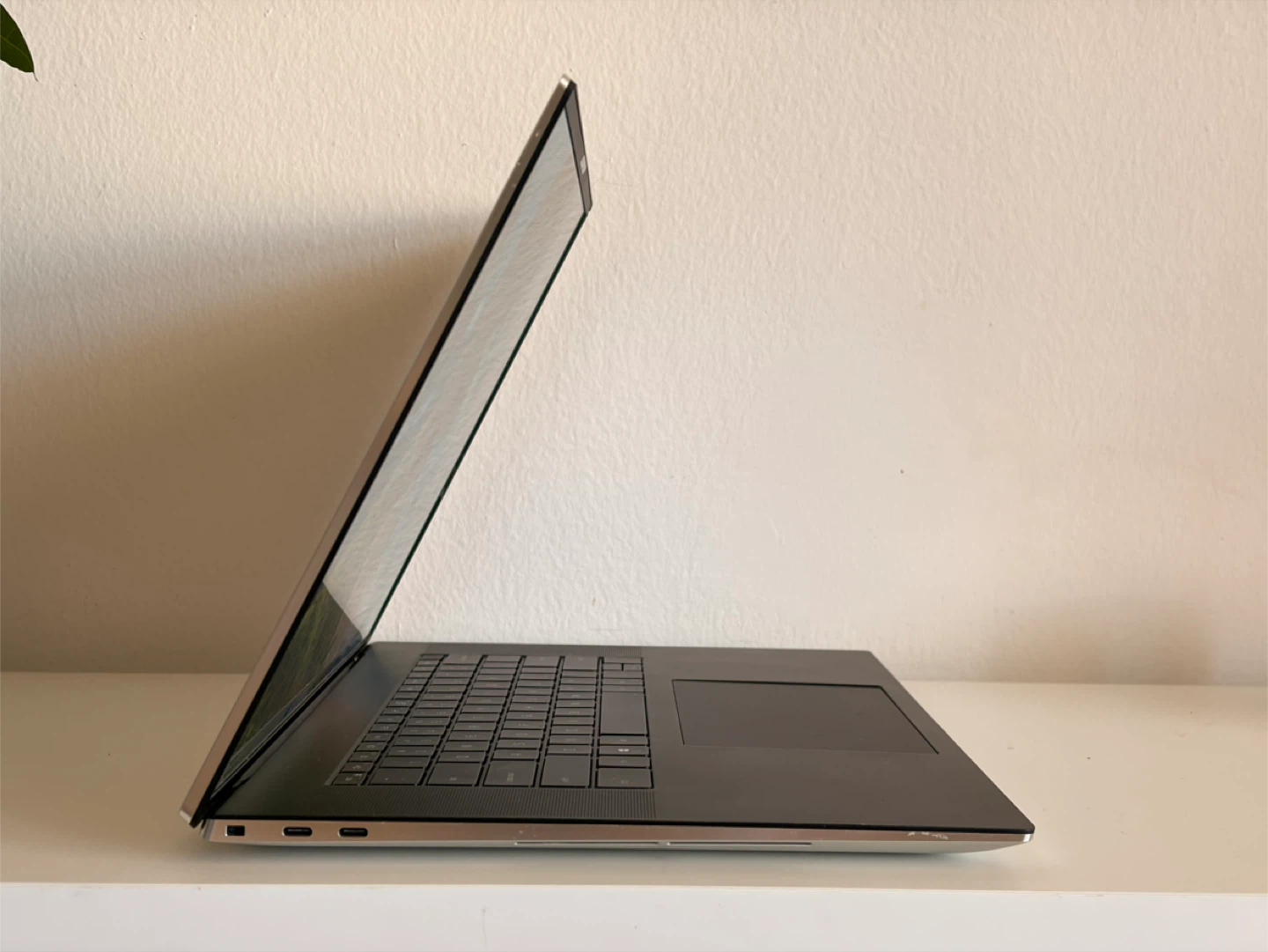 Dell XPS 17 9700 Laptop / i7-10875H / RTX 2060 / 32GB / 1TB SSD - photo 3