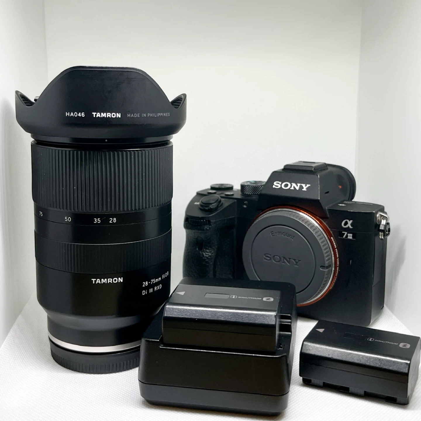 Sony A7 III + Tamron 28–75mm f/2.8 + 2 Sony Batteries - photo 2