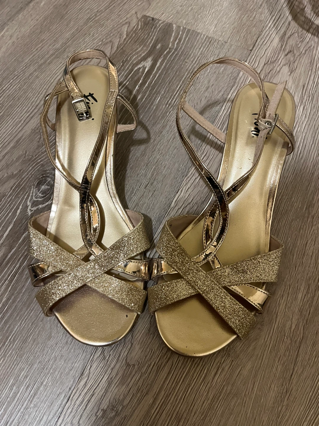 Gold Glitter Heels - Size 8.5 women - photo 2