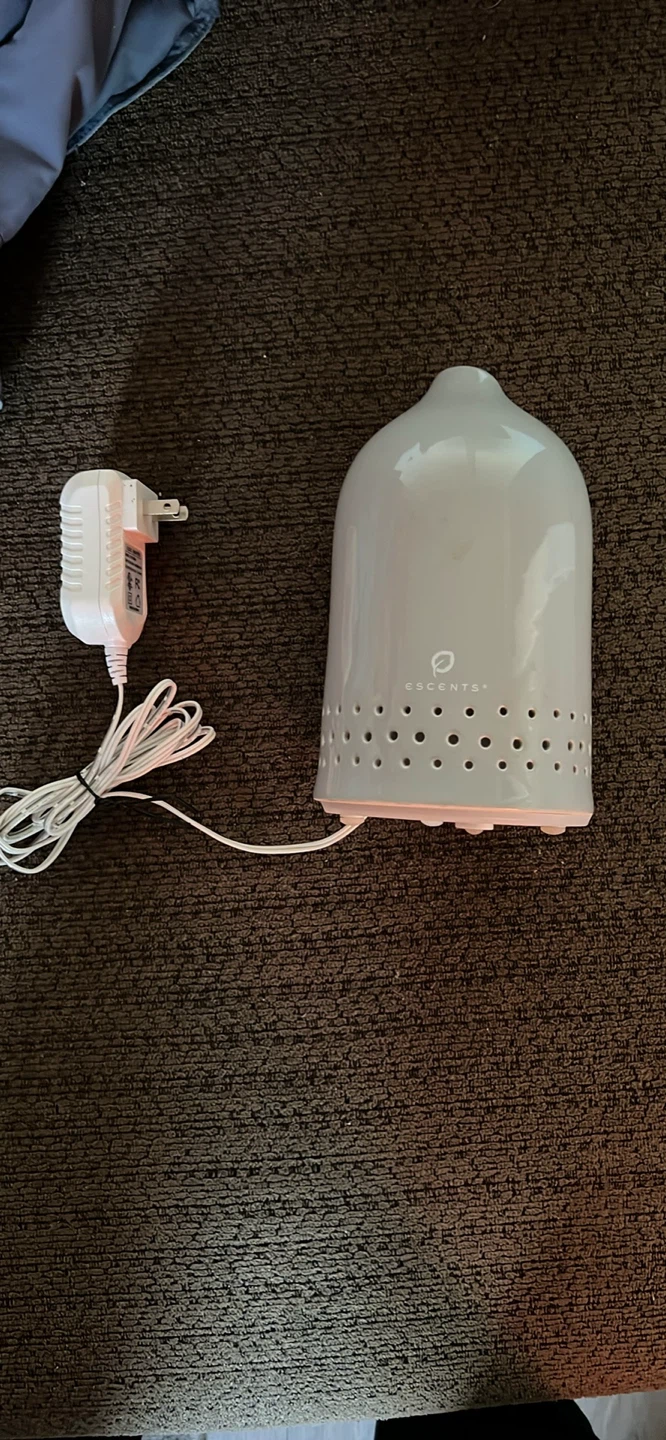 Gray ESCENTS Scent Diffuser