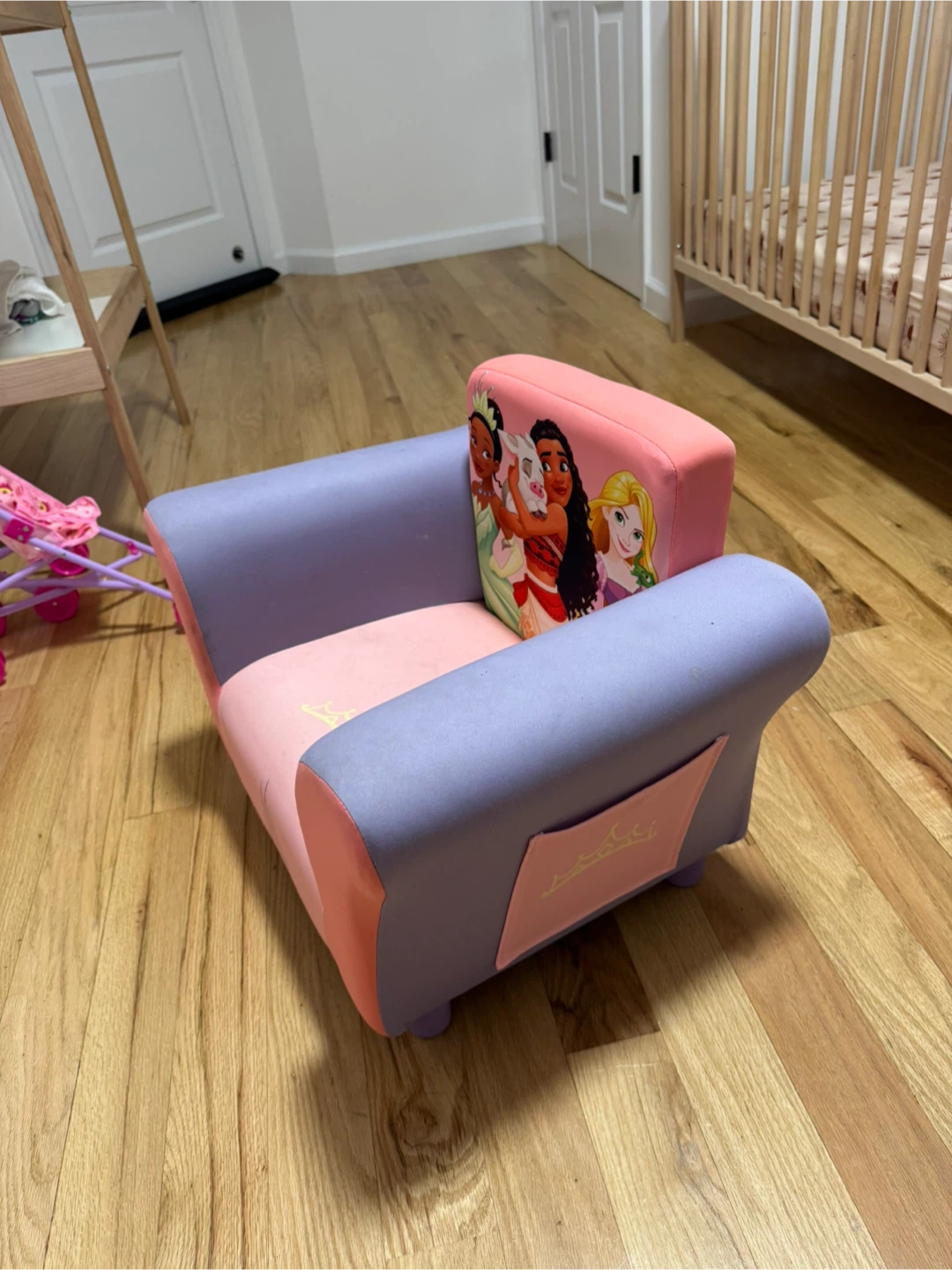Disney Princess Upholstered Chair - photo 3