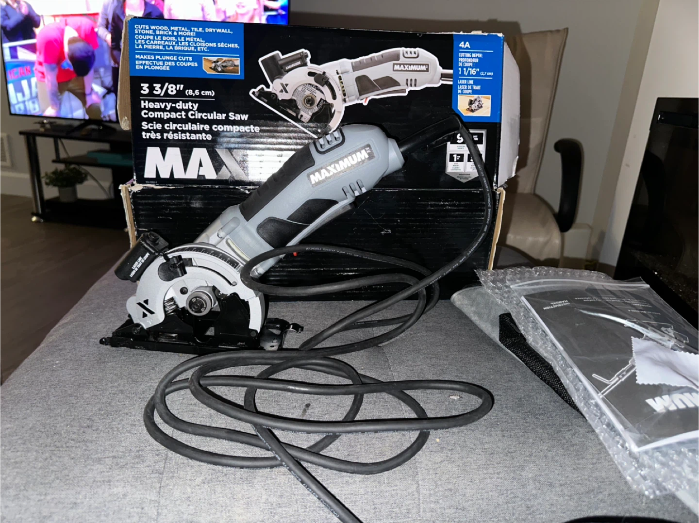Maximum 3 3/8" Heavy-Duty Compact Circular Saw