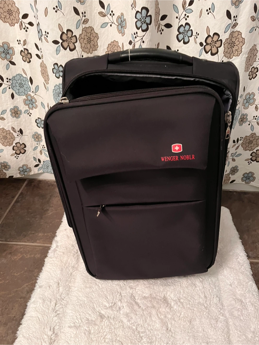 Wenger Noblr Black Luggage