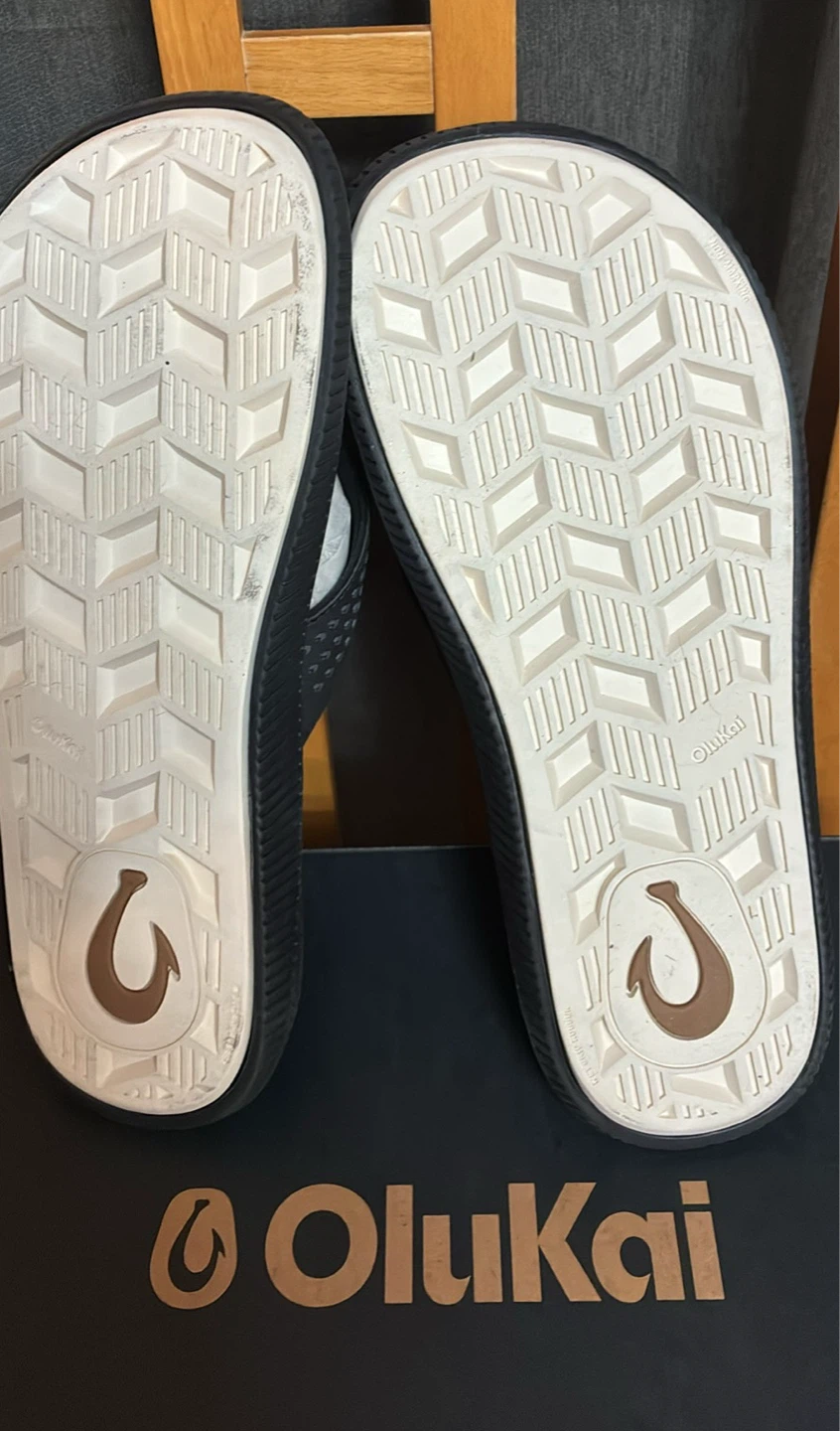 New OluKai Ulele Black Sandals - Men's Size 9 - photo 4