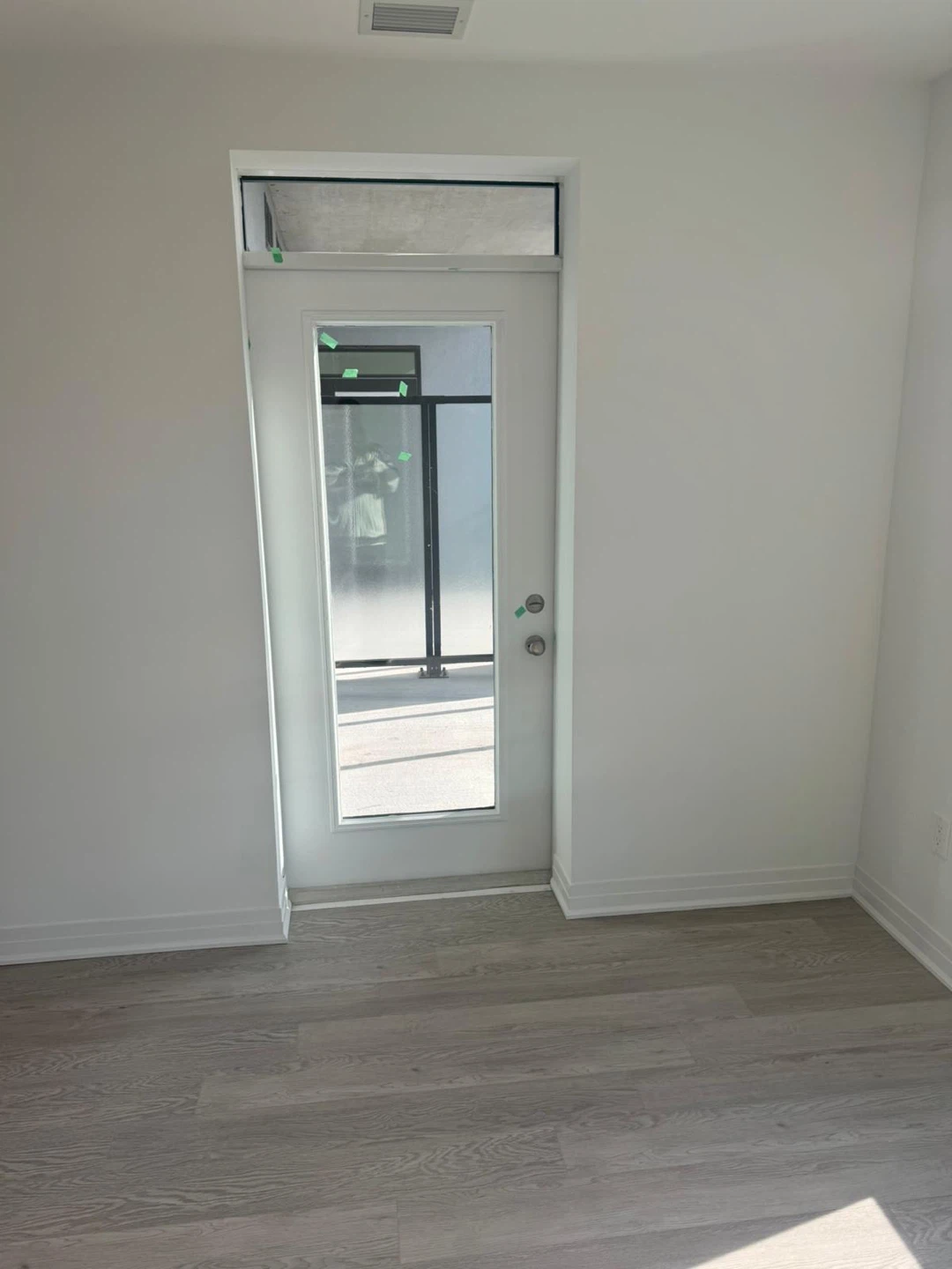 New Luxury Condo for Rent in the Heart of Milton - photo 5