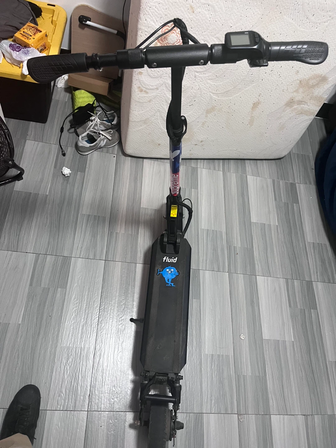 Fluid E Scooter with Supreme Sticker - photo 3