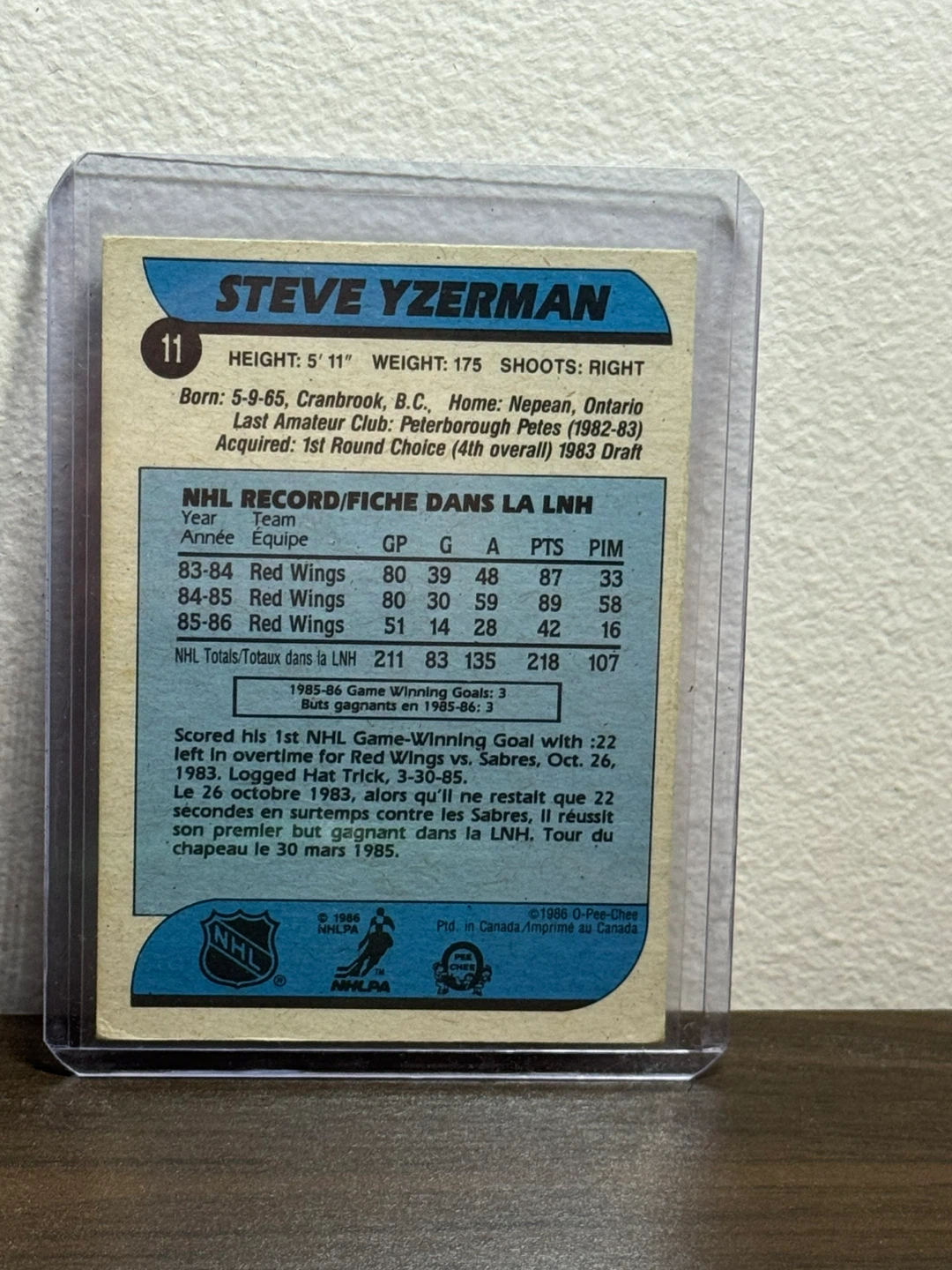 Steve Yzerman 1985-86 O-Pee-Chee Hockey Card - photo 2