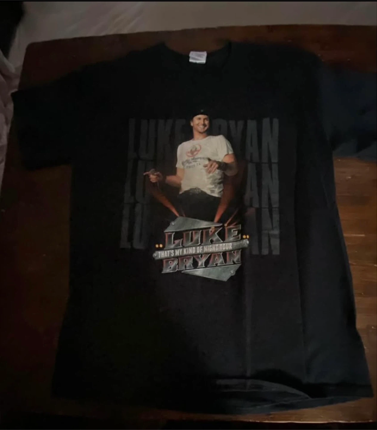 🥕Luke Bryan That's My Kind of Night Tour T-Shirt - Large
