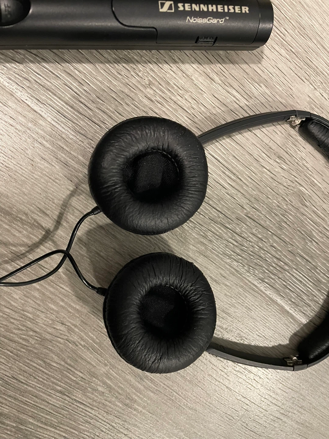 Sennheiser PXC 250 Headphones - photo 2
