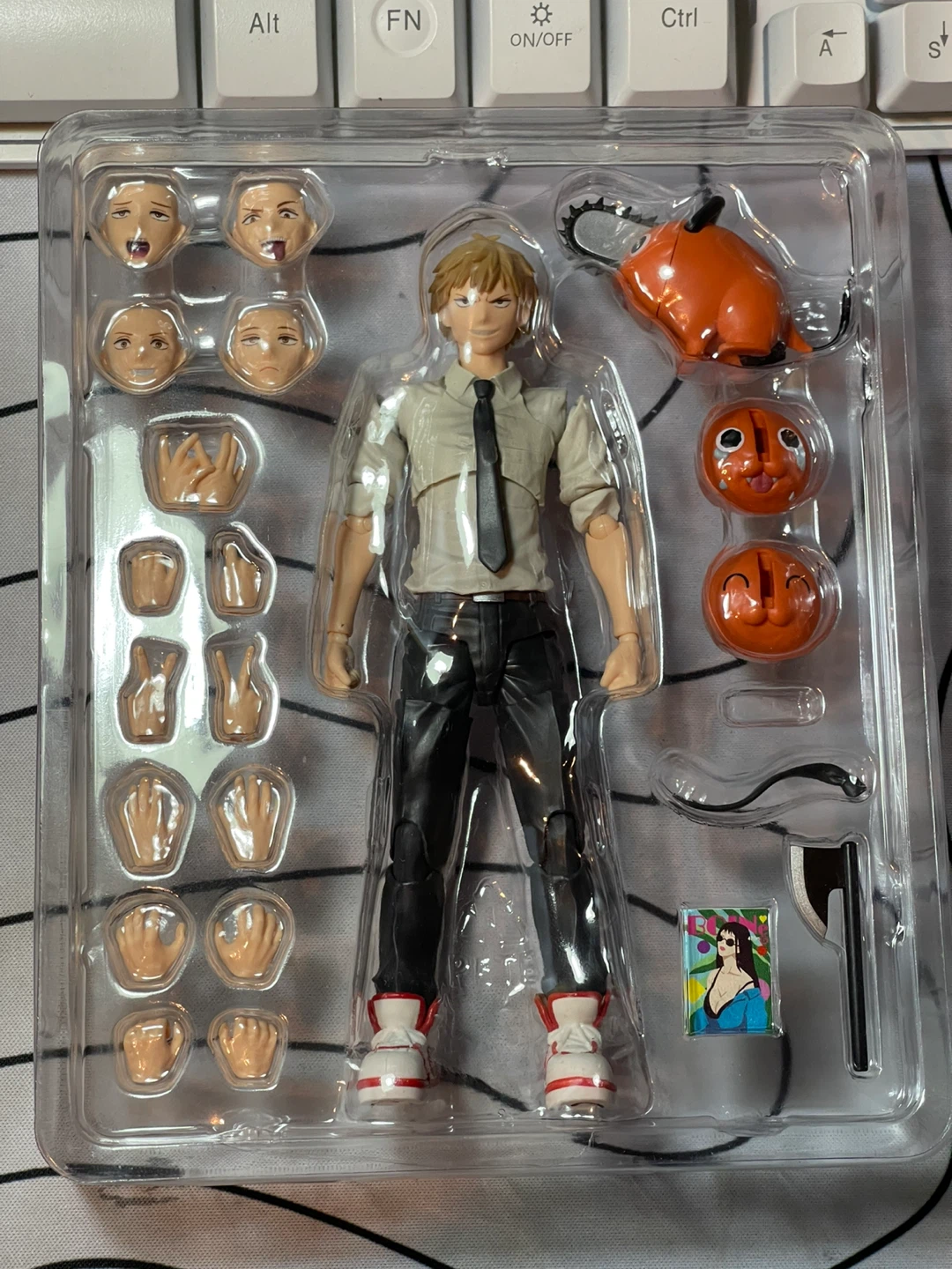 S.H.Figuarts Denji Chainsaw Man Action Figure - photo 3