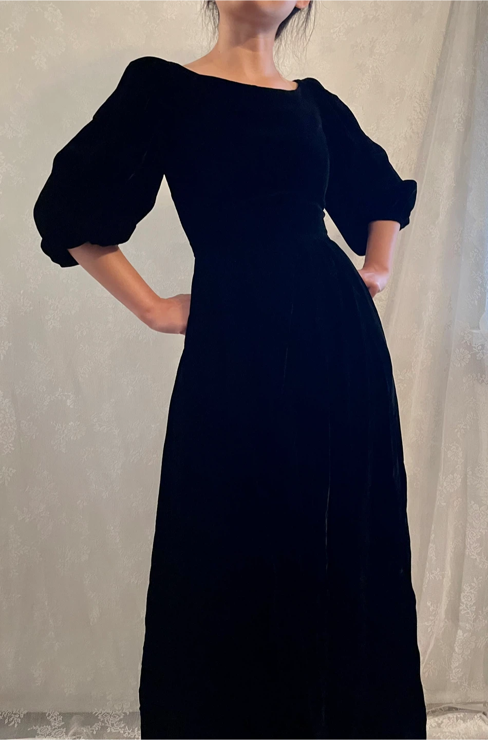 Oscar de la Renta Black Velvet Dress