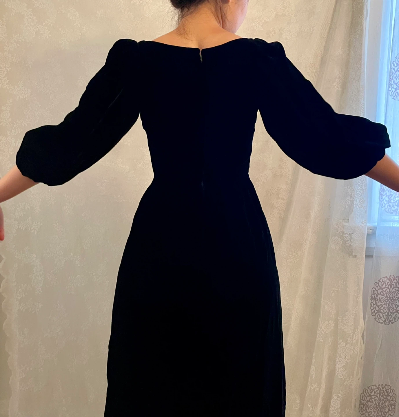 Oscar de la Renta Black Velvet Dress - photo 2