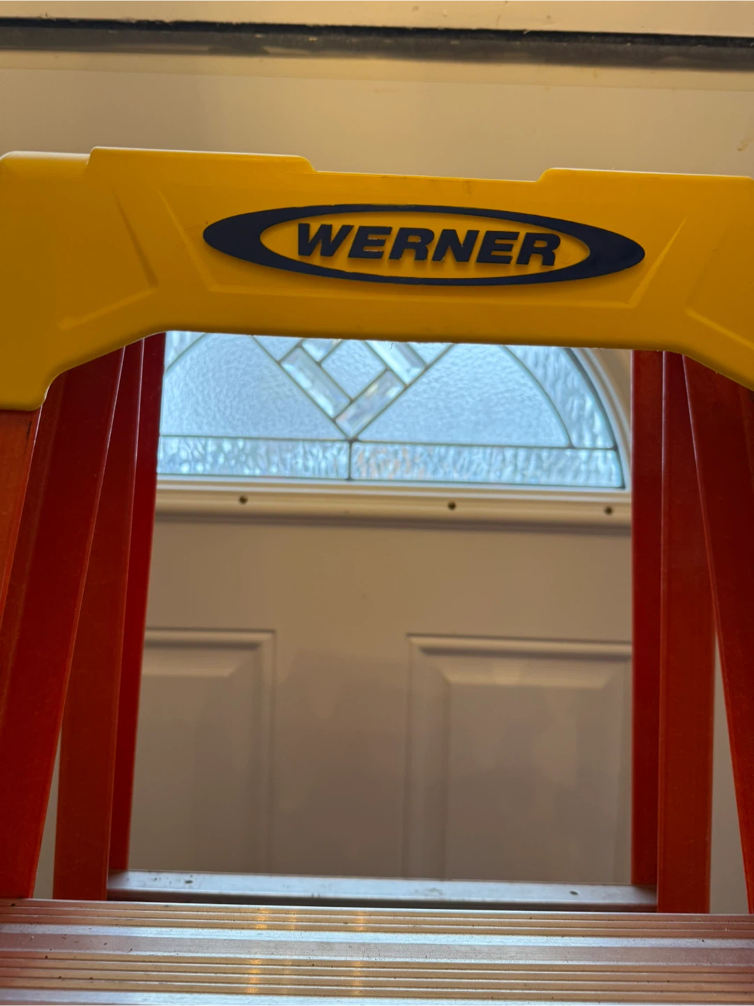 Werner 6' Fiberglass Step Ladder - 300 lbs Capacity - photo 3