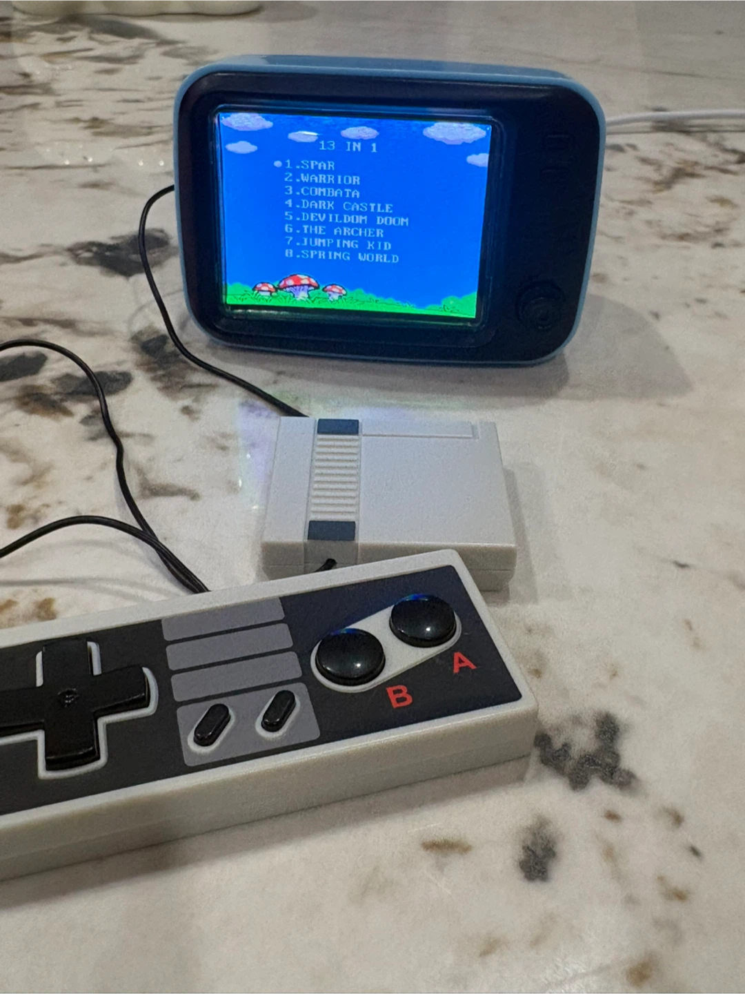 Retro Mini TV Handheld Game Console - photo 2