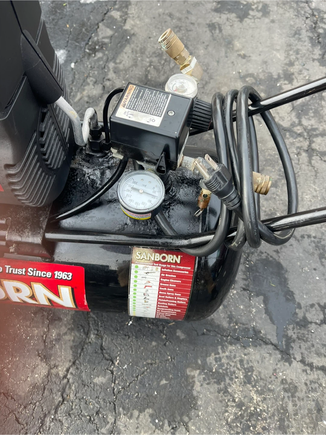 Sanborn 15 Gallon Air Compressor - photo 4
