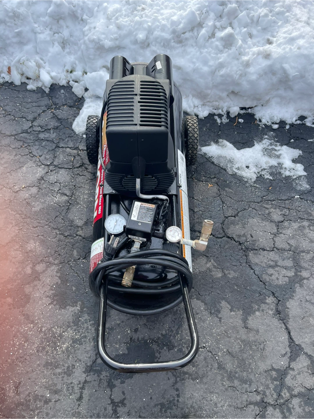Sanborn 15 Gallon Air Compressor - photo 2