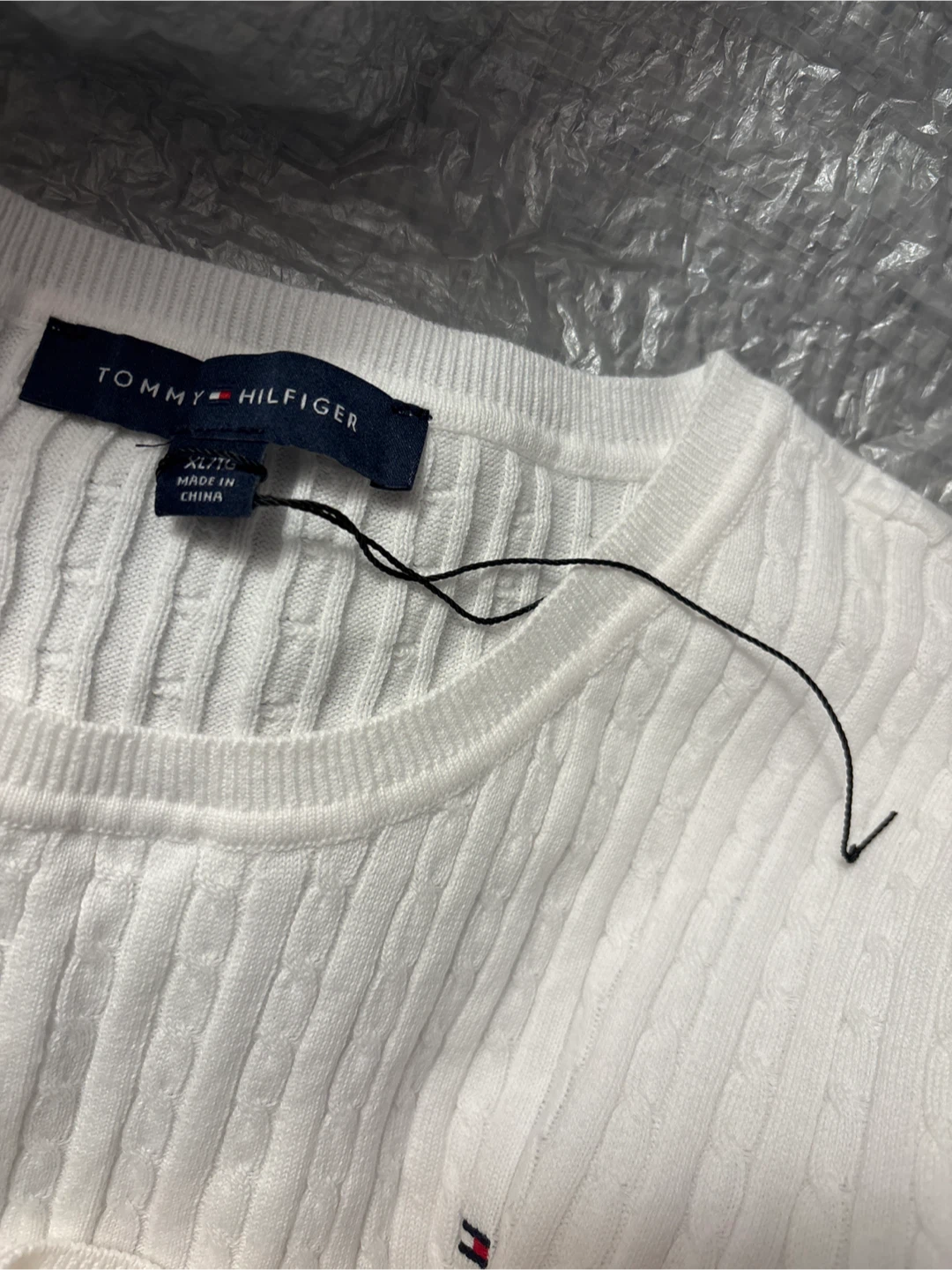 NWOT Tommy Hilfiger White Cable Knit Sweater - XL - photo 2
