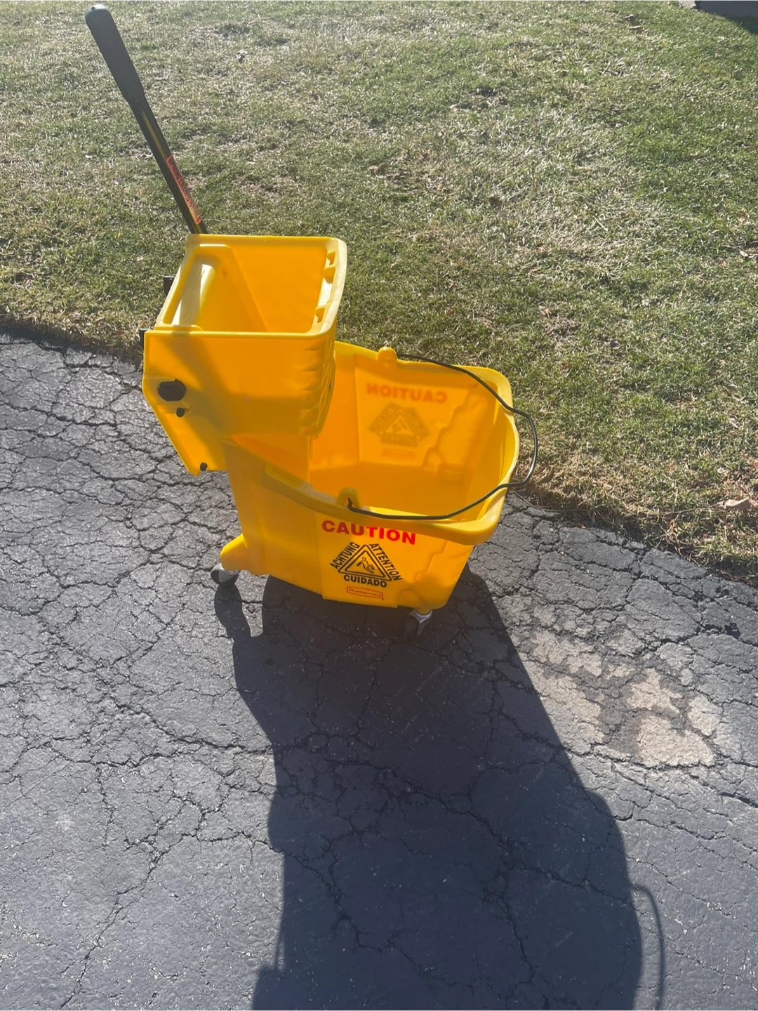 Yellow Mop Bucket with Wringer - photo 3