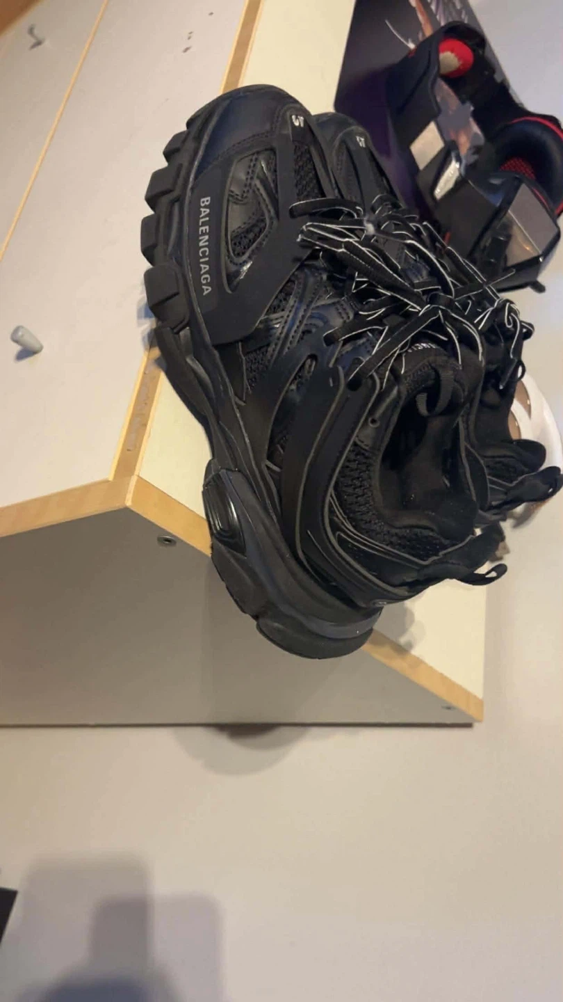 Balenciaga Tracks non led Size 42 - photo 3