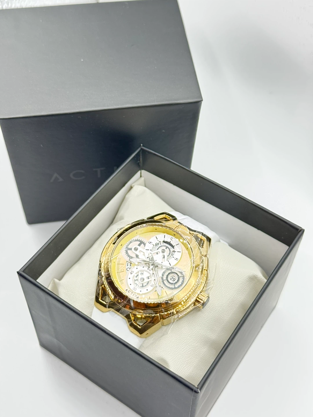 Activa Gold Watch (New) - photo 2